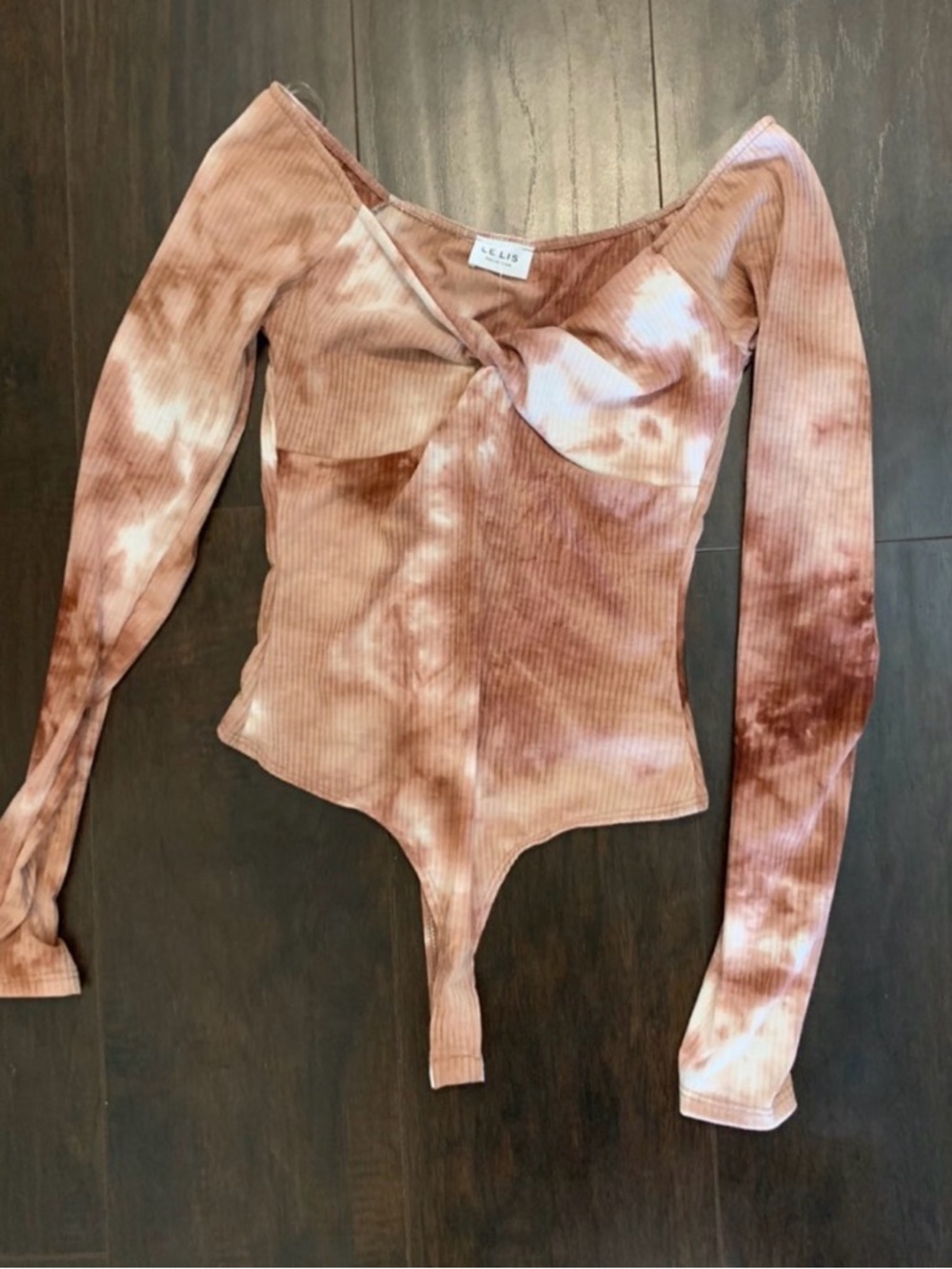 Le Lis Dark Pink/ White Tie-Dye Ribbed Long-Sleeve Bodysuit